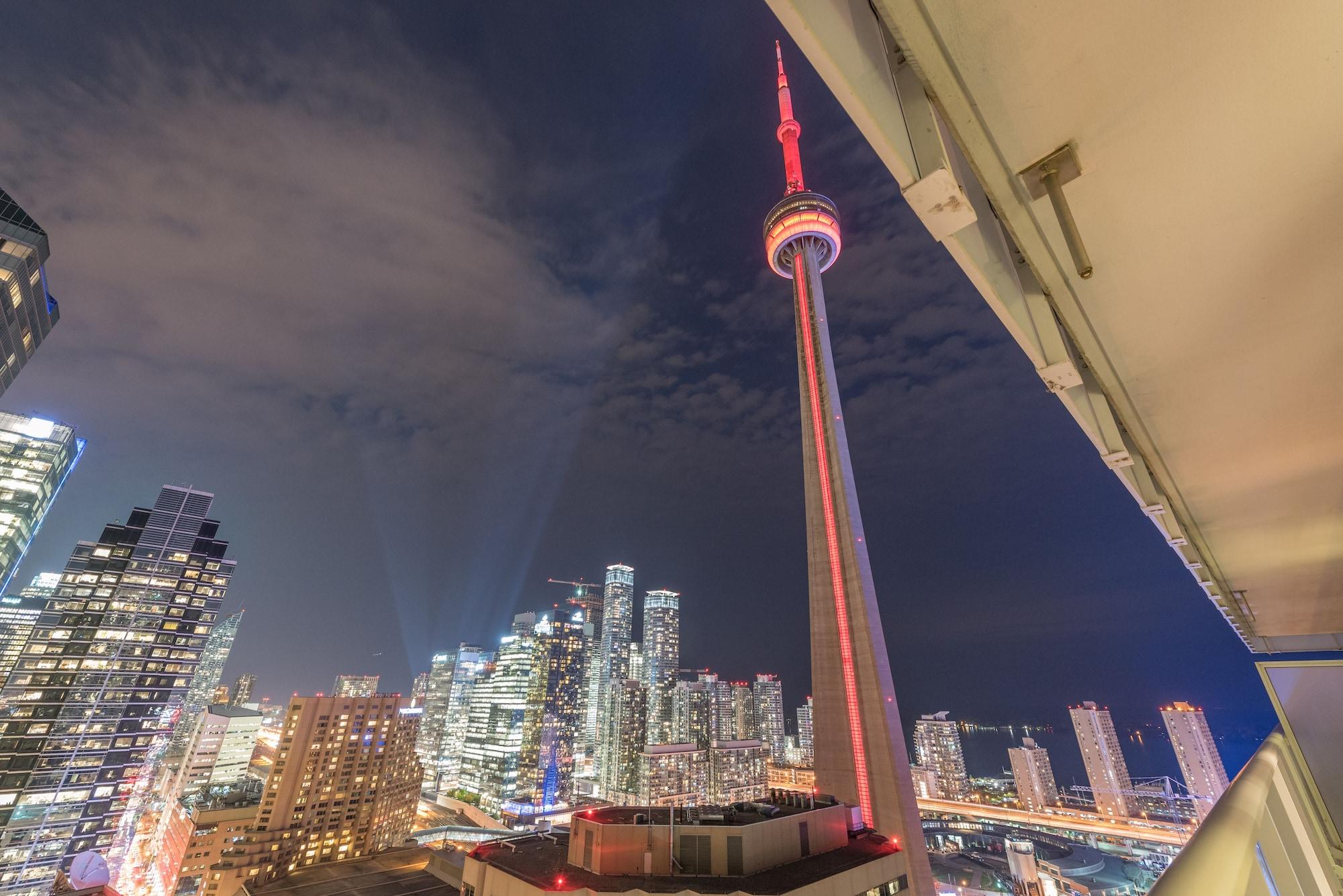 Grand Royal Condos - Cn Tower Торонто Экстерьер фото