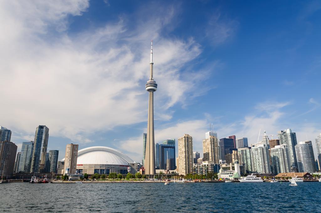 Grand Royal Condos - Cn Tower Торонто Экстерьер фото