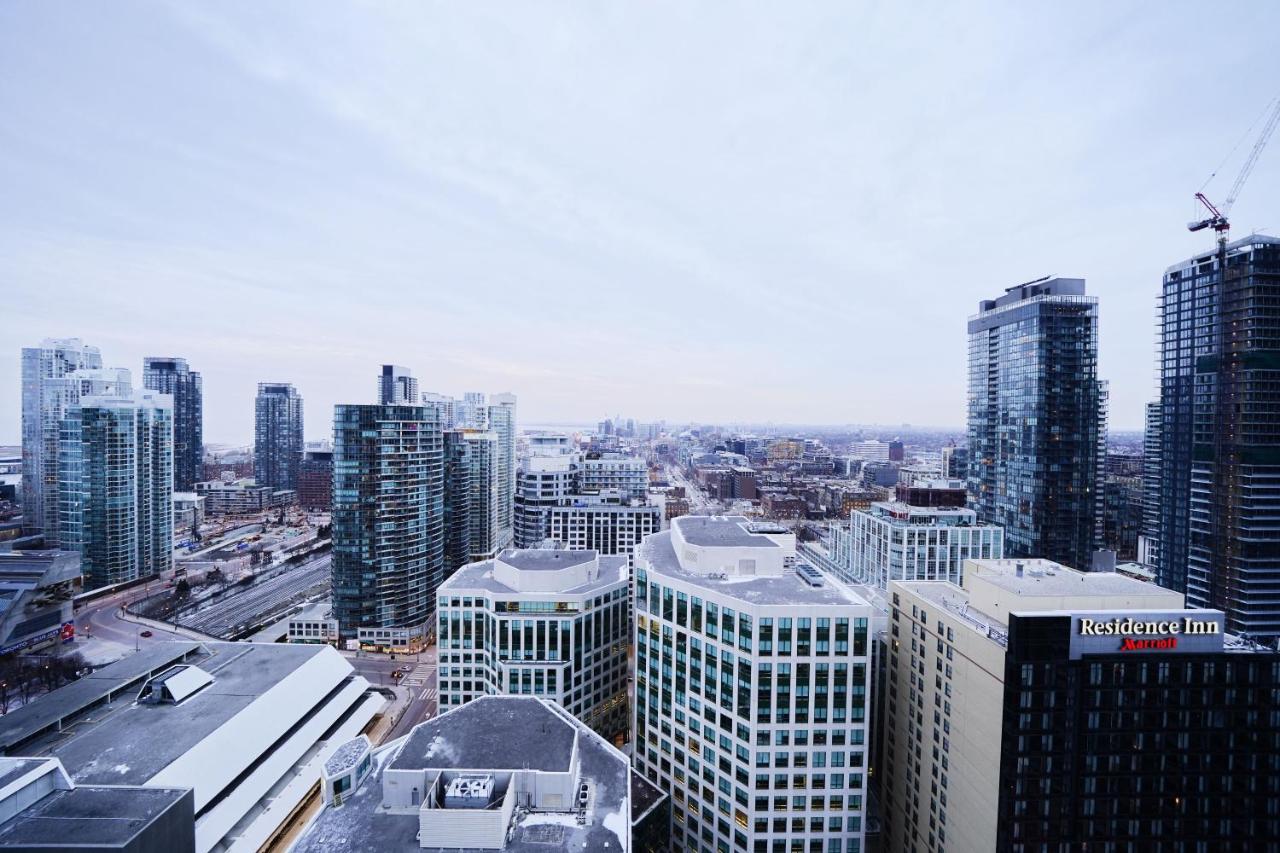 Grand Royal Condos - Cn Tower Торонто Экстерьер фото