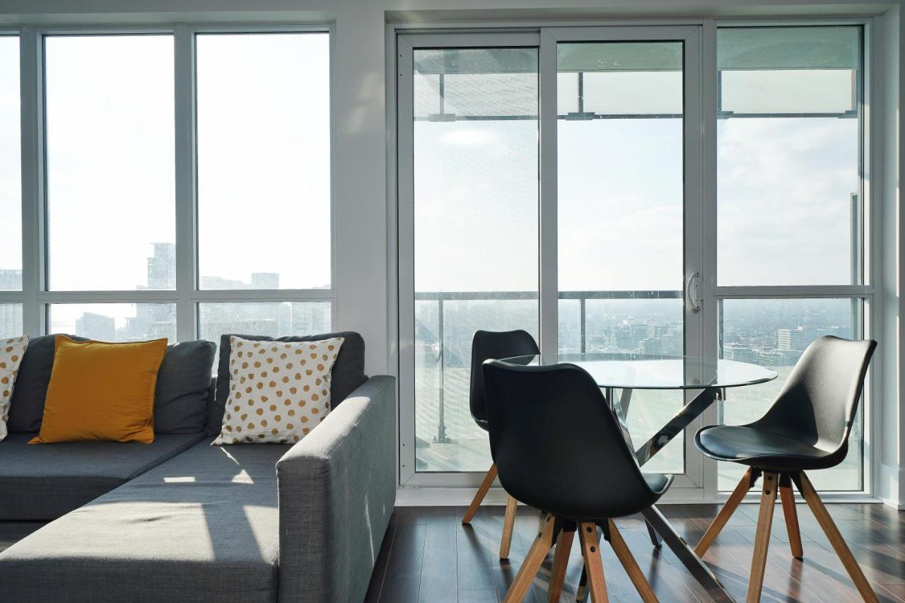 Grand Royal Condos - Cn Tower Торонто Экстерьер фото