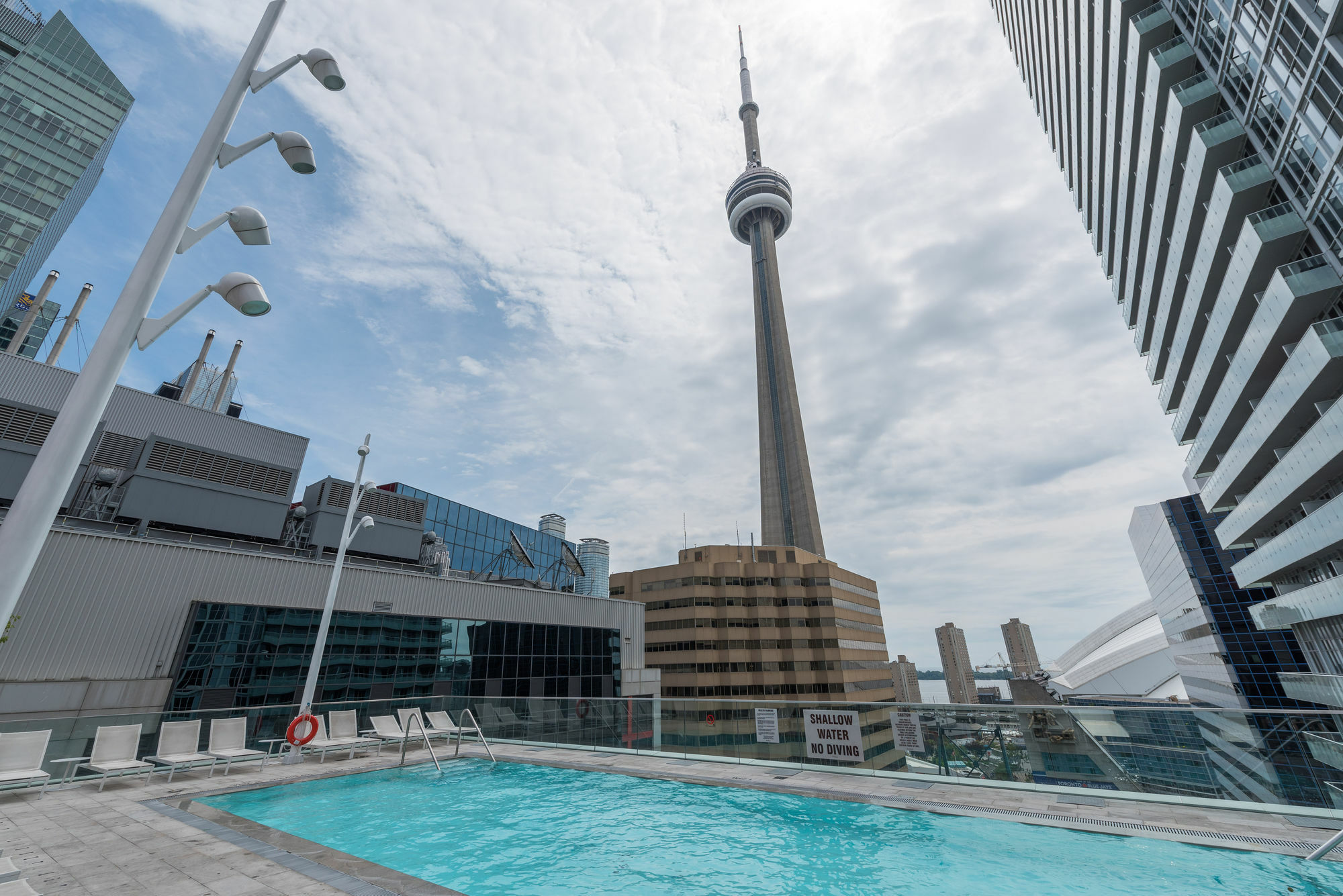 Grand Royal Condos - Cn Tower Торонто Экстерьер фото
