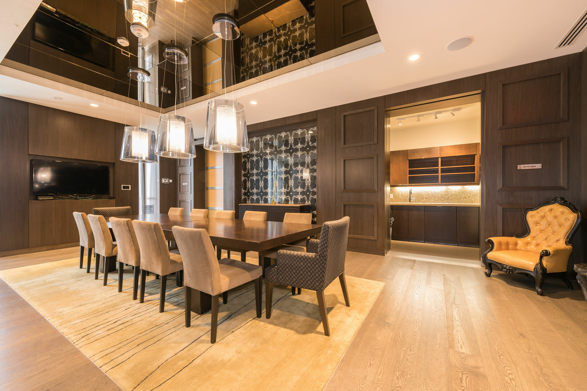 Grand Royal Condos - Cn Tower Торонто Экстерьер фото
